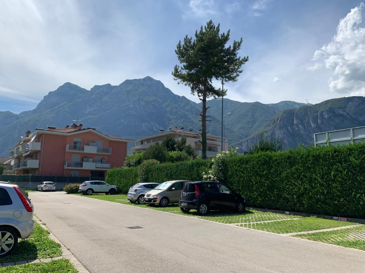 Appartamento Ivonn Con Giardino Riva del Garda Buitenkant foto