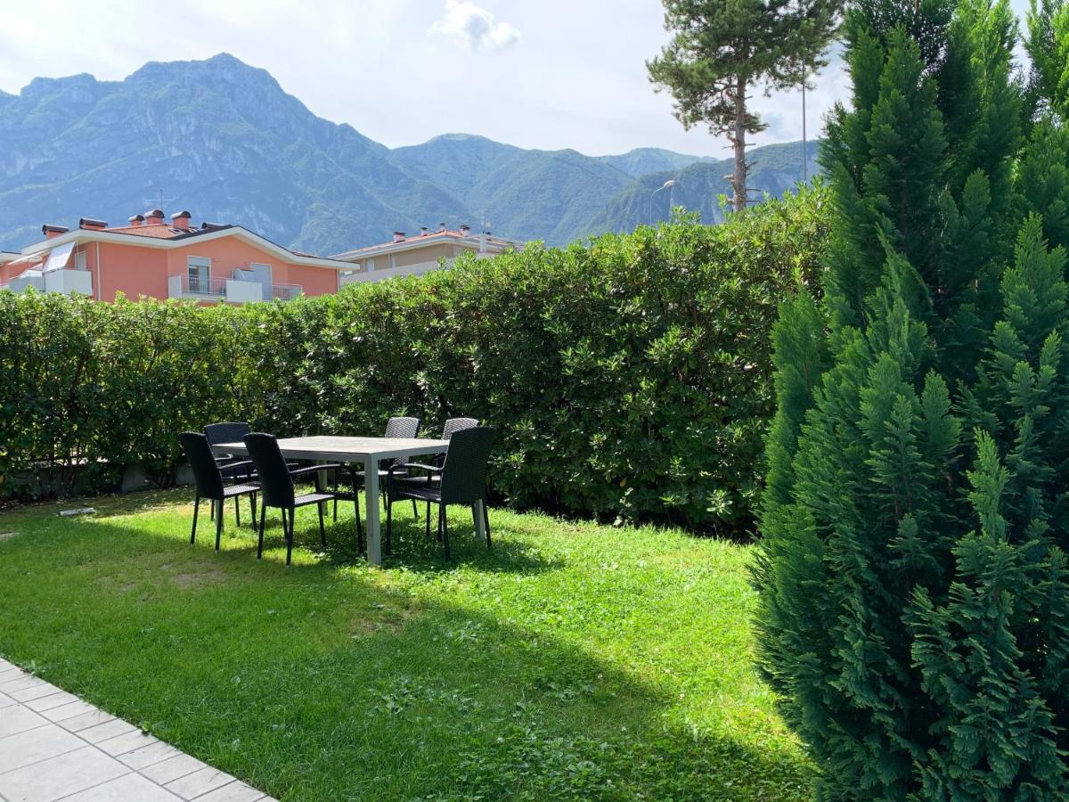 Appartamento Ivonn Con Giardino Riva del Garda Buitenkant foto